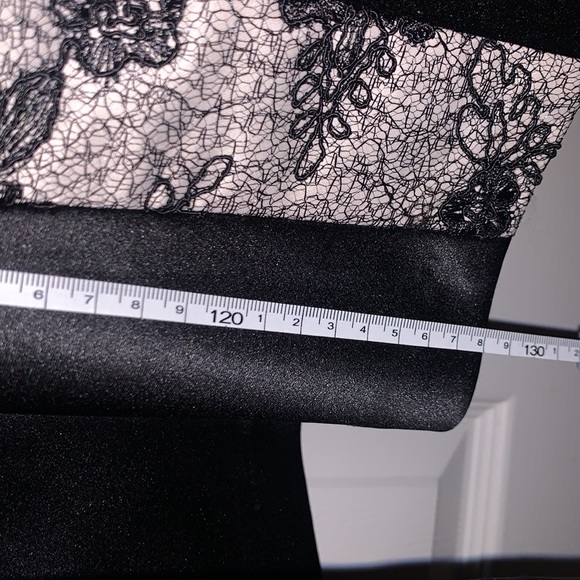 Alice and Olivia ball gown size 8 - Picture 9 of 11